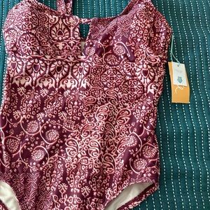 NWT Kona Sol burgundy and pink One Piece Swimsuit size 4-6